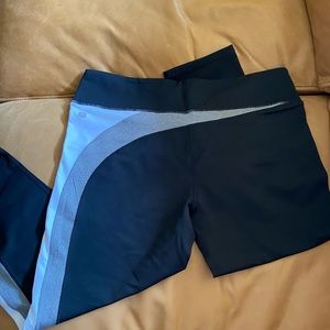 NEW Fabletics Black Leggings